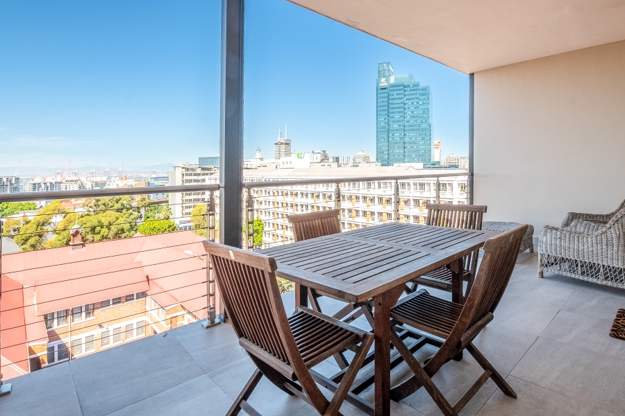 To Let 2 Bedroom Property for Rent in Green Point Western Cape